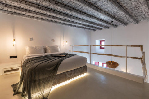 The TownHouse Mykonos Deluxe Duplex Bed