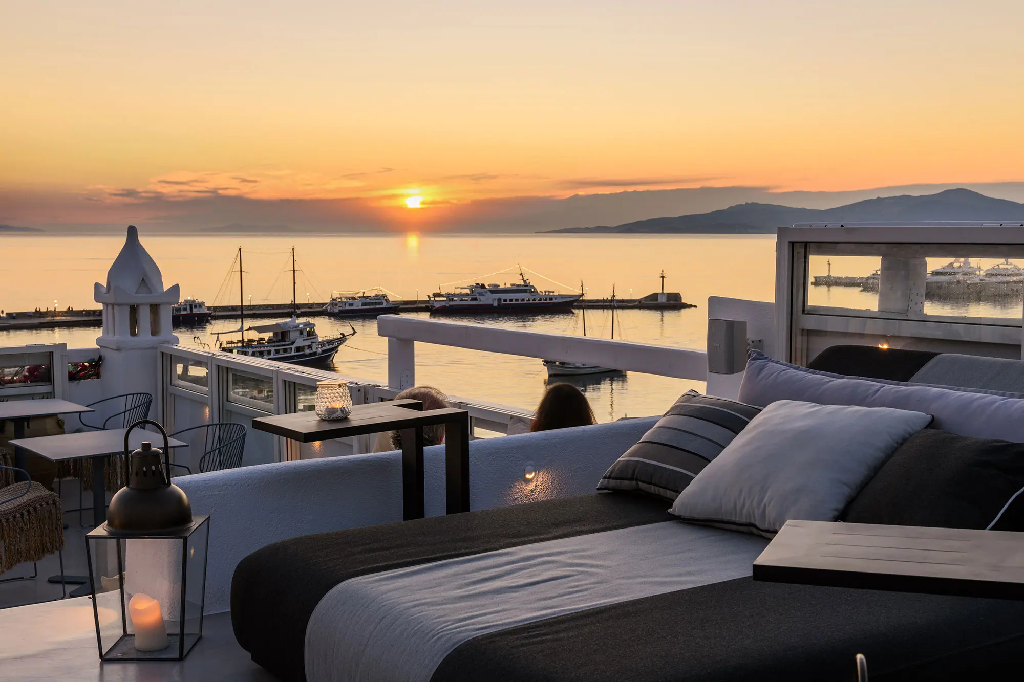 The TownHouse SKYBAR